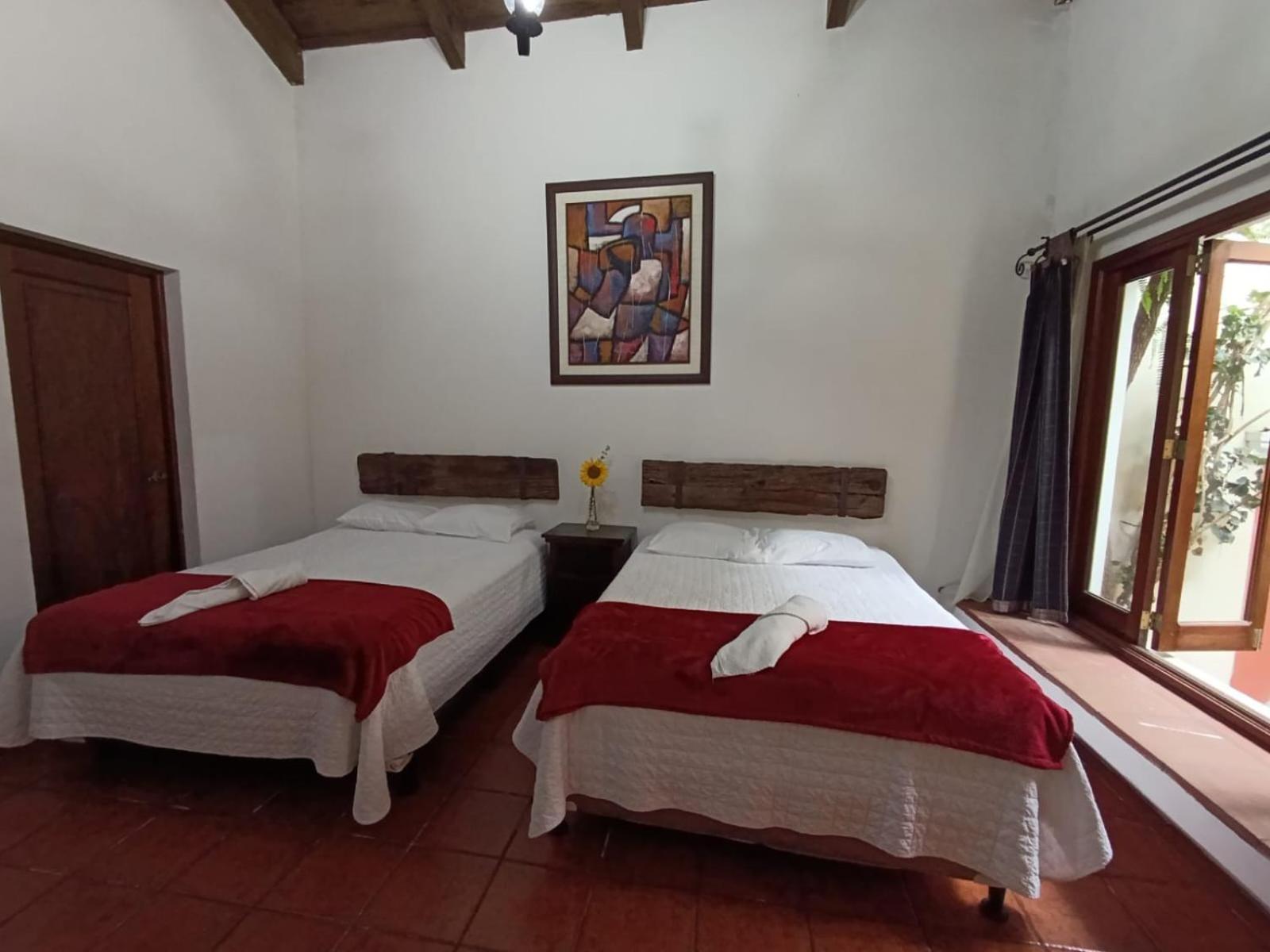 Donde Lico Hotel Antigua ภายนอก รูปภาพ