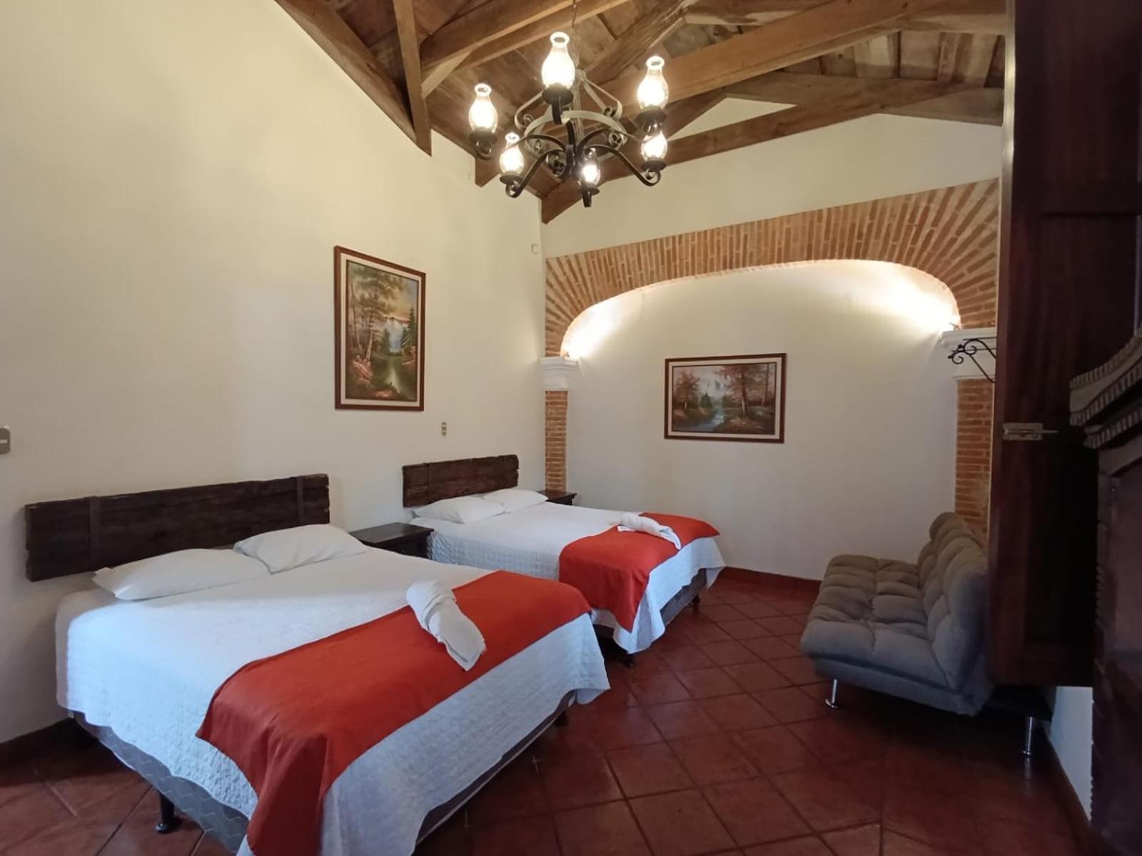 Donde Lico Hotel Antigua ภายนอก รูปภาพ