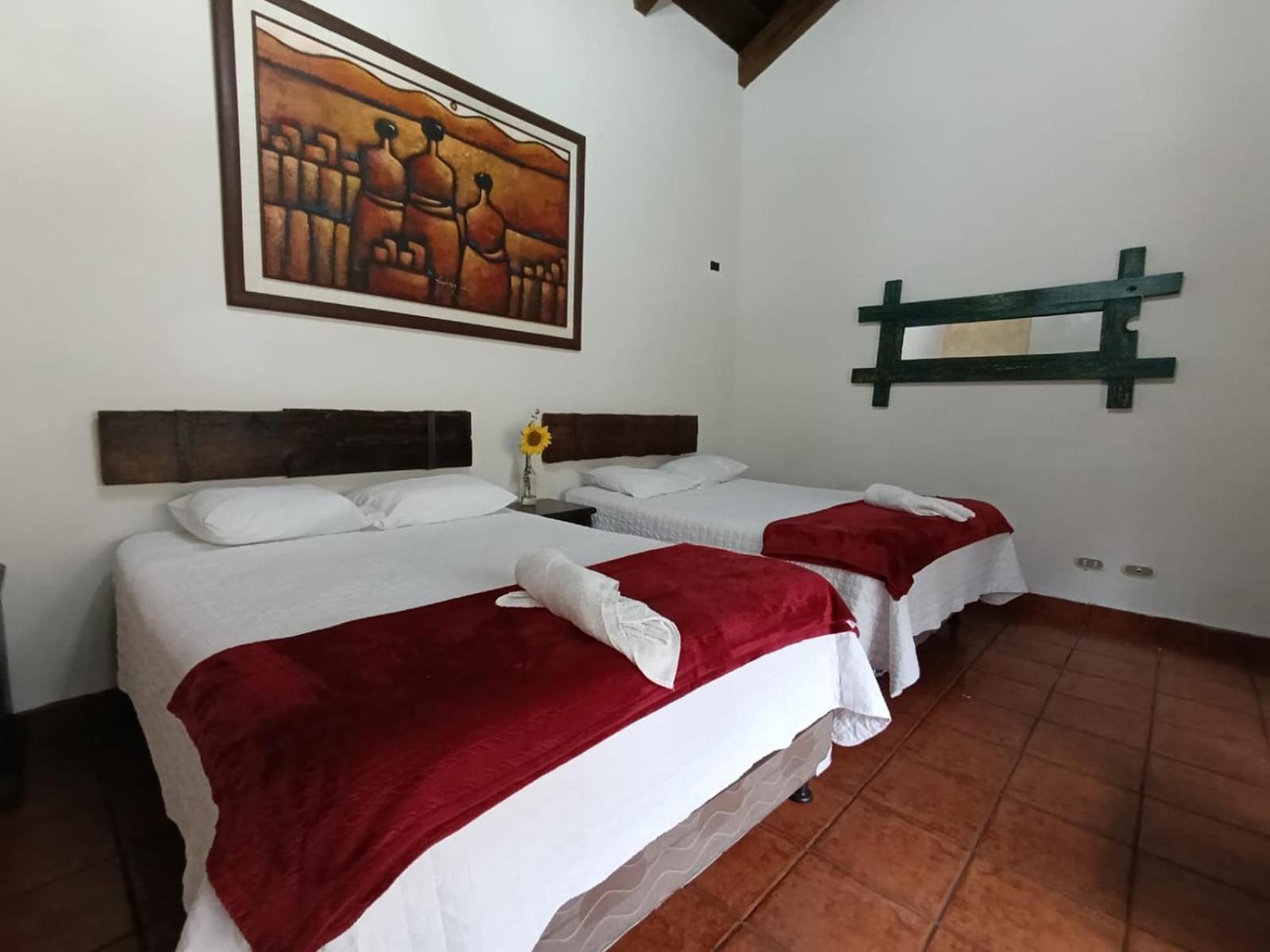 Donde Lico Hotel Antigua ภายนอก รูปภาพ